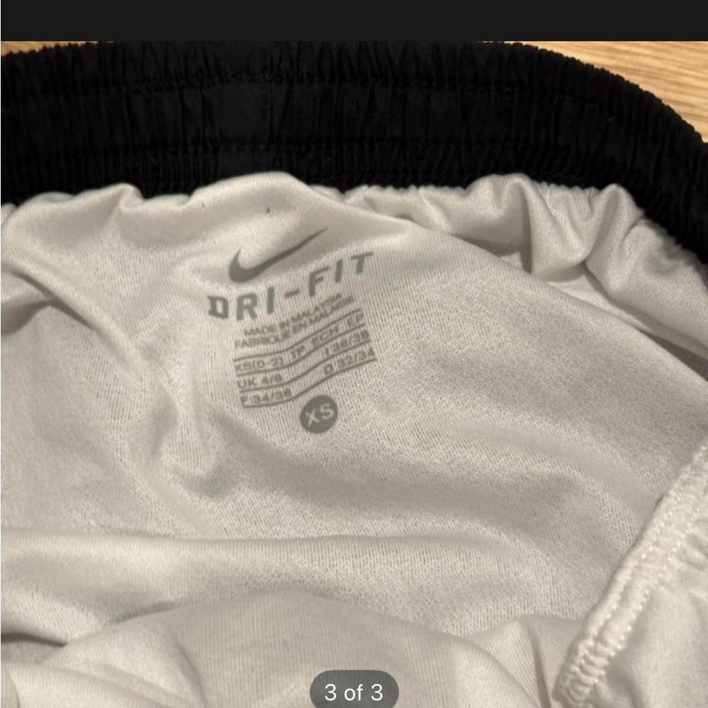 Nike shorts - Picture 3 of 3
